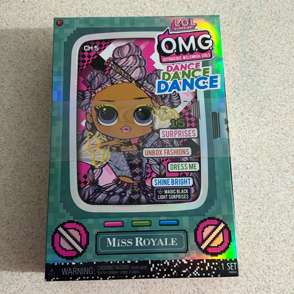 LOL surprise OMG Outrageous Millennial Girl Miss Royale